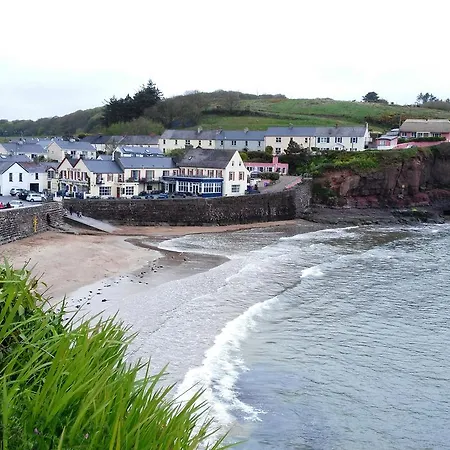 Bayview Holiday No15a * Dunmore East